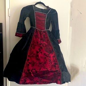 vampire Halloween costume